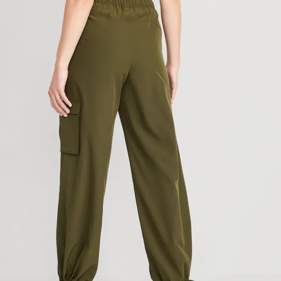 NWT OLD NAVY High-Waisted StretchTech Wide-Leg Cargo Pants Color: Conifer - Picture 2 of 10